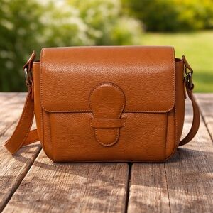Brooks Brothers leather flap crossbody / saddle bag.